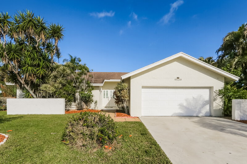 4,165/Mo, 9539 Silverspring Ln Boca Raton, FL 33434 External View