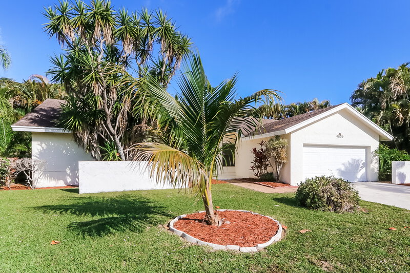 4,165/Mo, 9539 Silverspring Ln Boca Raton, FL 33434 Front View