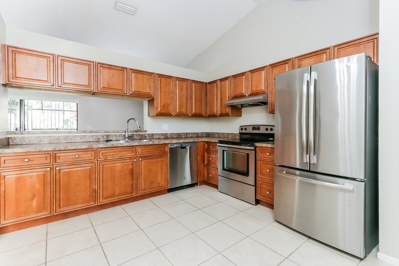4,165/Mo, 9539 Silverspring Ln Boca Raton, FL 33434 Kitchen View