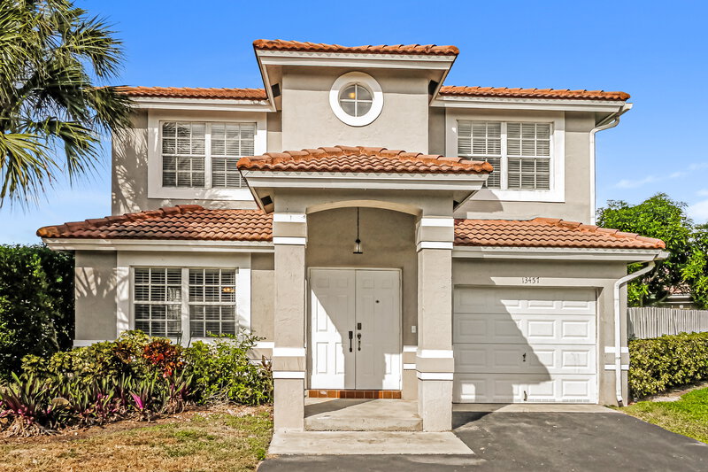3,425/Mo, 13457 NW 5th Ct Plantation, FL 33325 External View