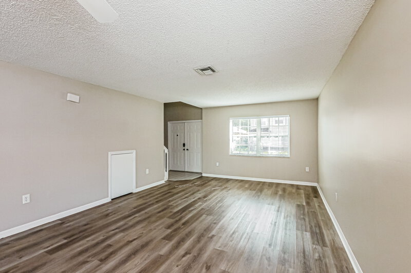 3,425/Mo, 13457 NW 5th Ct Plantation, FL 33325 Living Room View 2