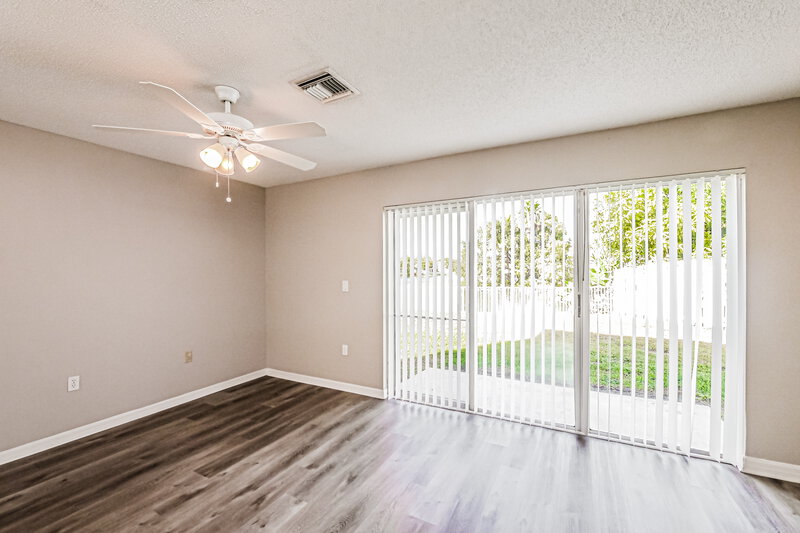 3,425/Mo, 13457 NW 5th Ct Plantation, FL 33325 Dining Room View 2