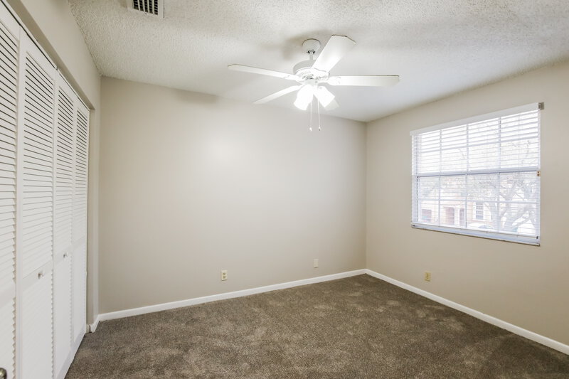 3,315/Mo, 10771 N Saratoga Dr Cooper City, FL 33026 Bedroom View 2