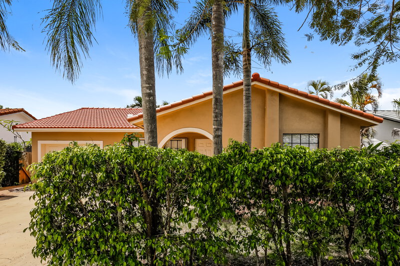 3,345/Mo, 15142 SW 171st St Miami, FL 33187 External View