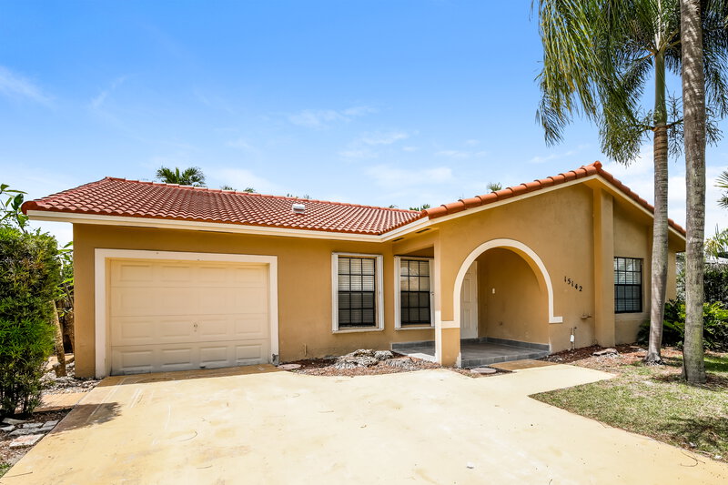 3,345/Mo, 15142 SW 171st St Miami, FL 33187 Front View
