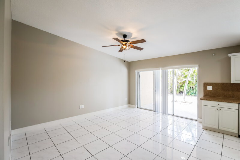 3,345/Mo, 15142 SW 171st St Miami, FL 33187 Family Room View