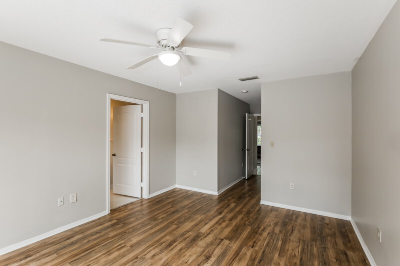 0/Mo, 15142 SW 171st St Miami, FL 33187 Main Bedroom View 2