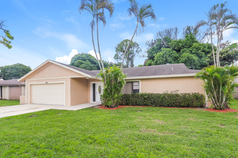 2,775/Mo, 276 Ponce de Leon St Royal Palm Beach, FL 33411 Front View