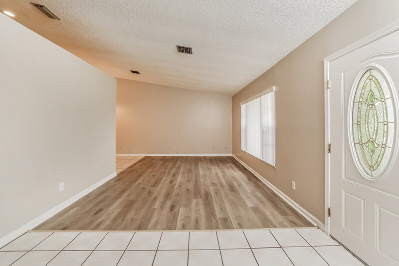 2,775/Mo, 276 Ponce de Leon St Royal Palm Beach, FL 33411 Living Room View 2