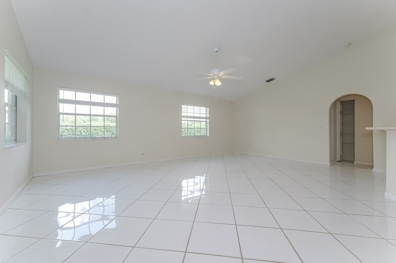 3,295/Mo, 1200 Columbine Pl Wellington, FL 33414 Family Room View