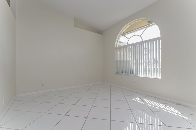 3,295/Mo, 1200 Columbine Pl Wellington, FL 33414 Main Bathroom View