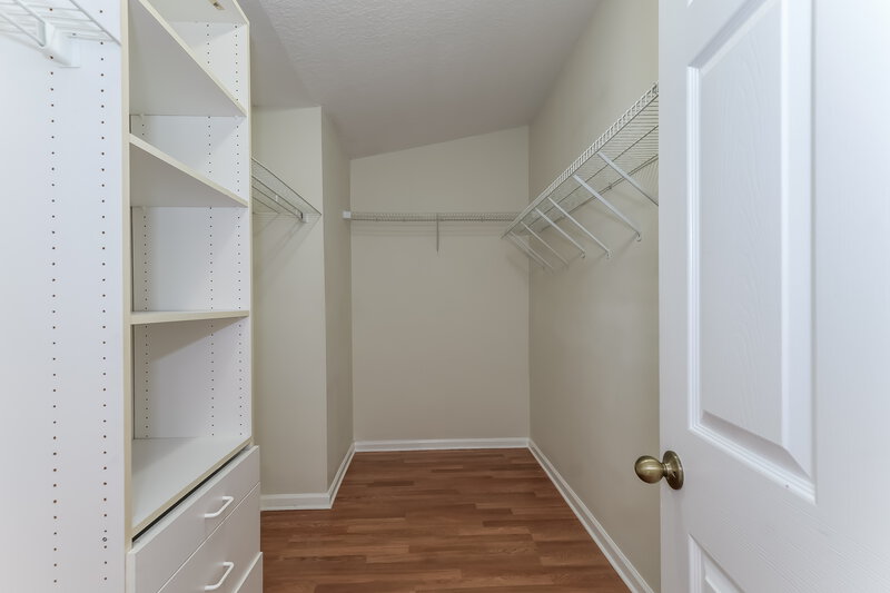 3,295/Mo, 1200 Columbine Pl Wellington, FL 33414 Closet View