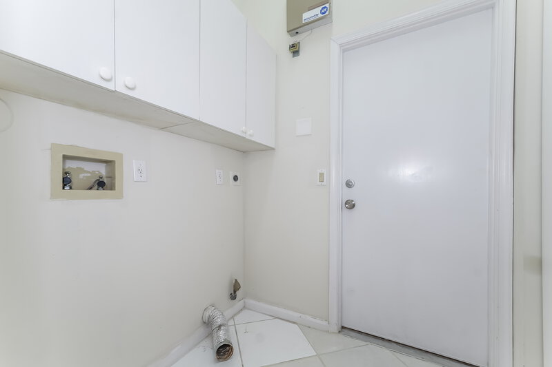 3,295/Mo, 1200 Columbine Pl Wellington, FL 33414 Laundry Room View