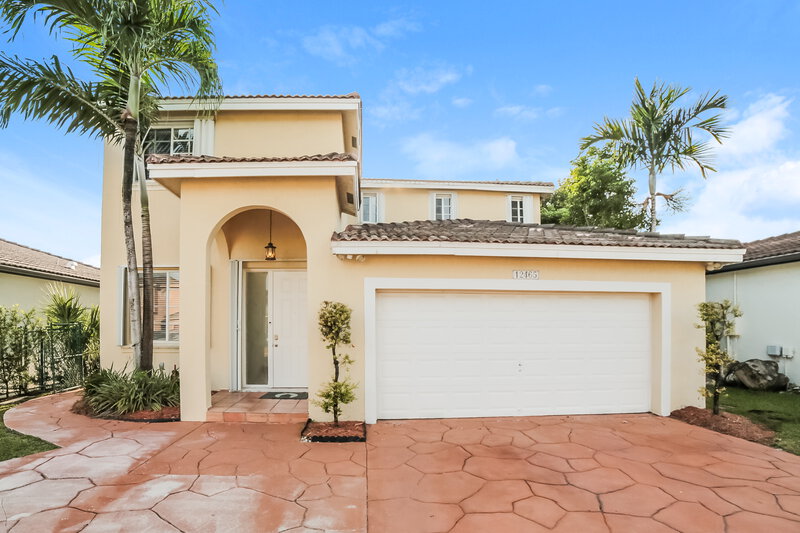 5,250/Mo, 12465 SW 120th Ave Miami, FL 33186 External View