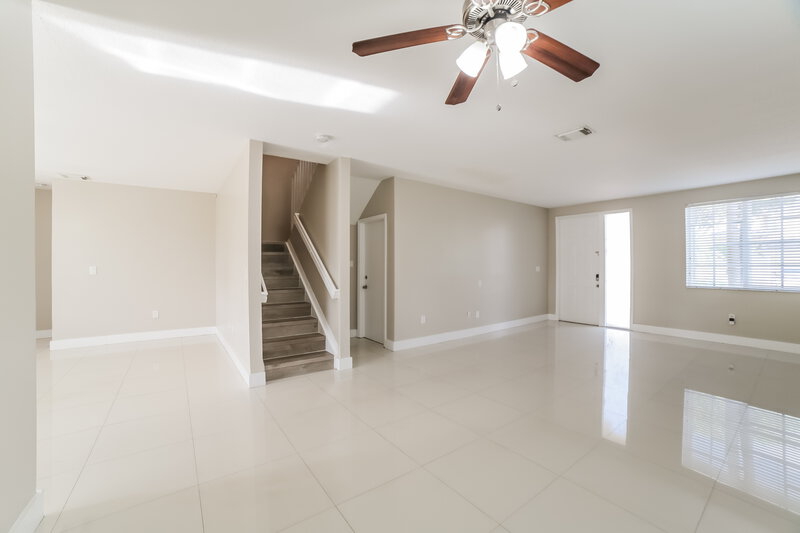 5,250/Mo, 12465 SW 120th Ave Miami, FL 33186 Living Room View 2