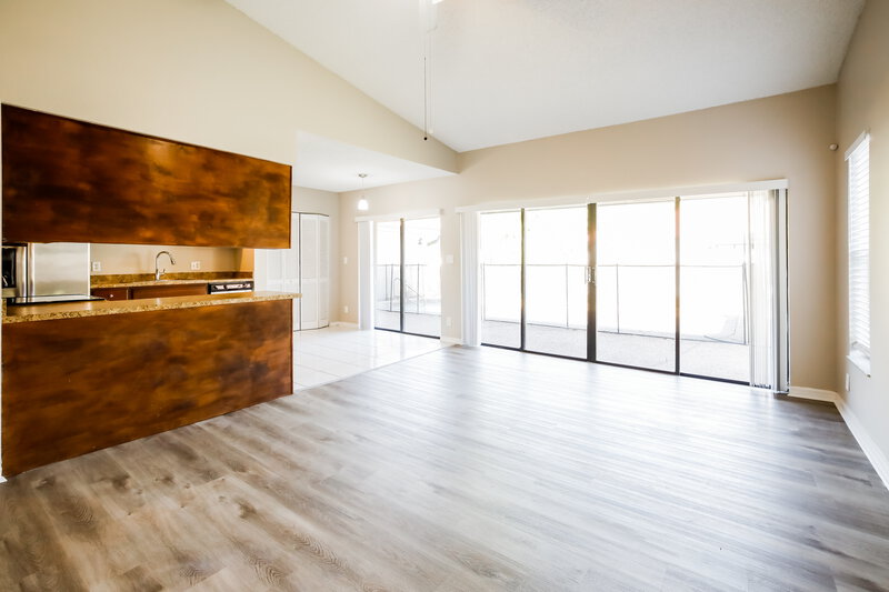 5,370/Mo, 4021 NW 73rd Ave Coral Springs, FL 33065 Dining Room View 2