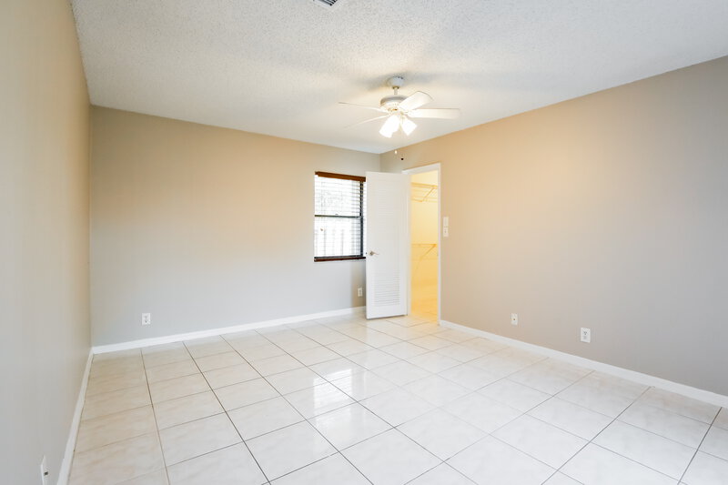 5,370/Mo, 4021 NW 73rd Ave Coral Springs, FL 33065 Main Bedroom View 2