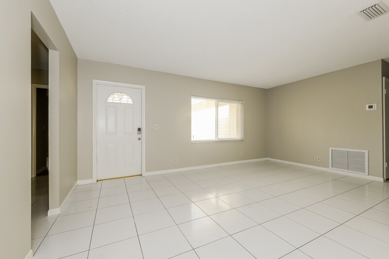 3,260/Mo, 9429 Saddlebrook Dr Boca Raton, FL 33496 Living Room View 2