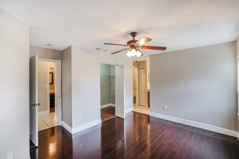 3,010/Mo, 6131 NW 44th Ln Coconut Creek, FL 33073 Main Bedroom View