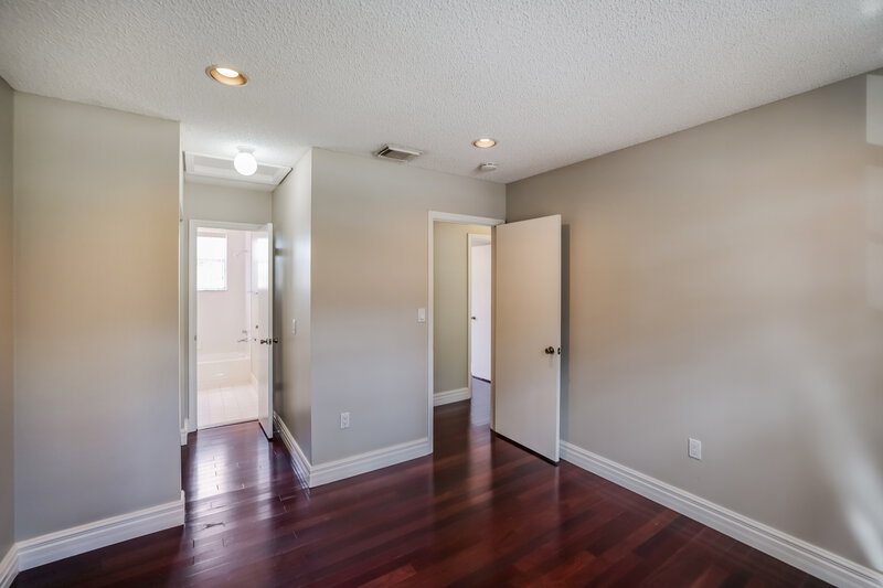 3,010/Mo, 6131 NW 44th Ln Coconut Creek, FL 33073 Bedroom View 2