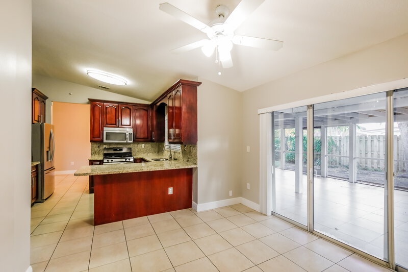 2,905/Mo, 14504 SW 174th Ter Miami, FL 33177 Family Room View 2