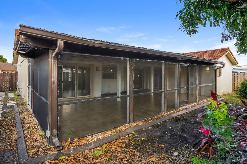 2,905/Mo, 14504 SW 174th Ter Miami, FL 33177 Rear View