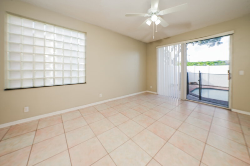 0/Mo, 6843 Torch Key St Lake Worth, FL 33467 Dining Room View 2