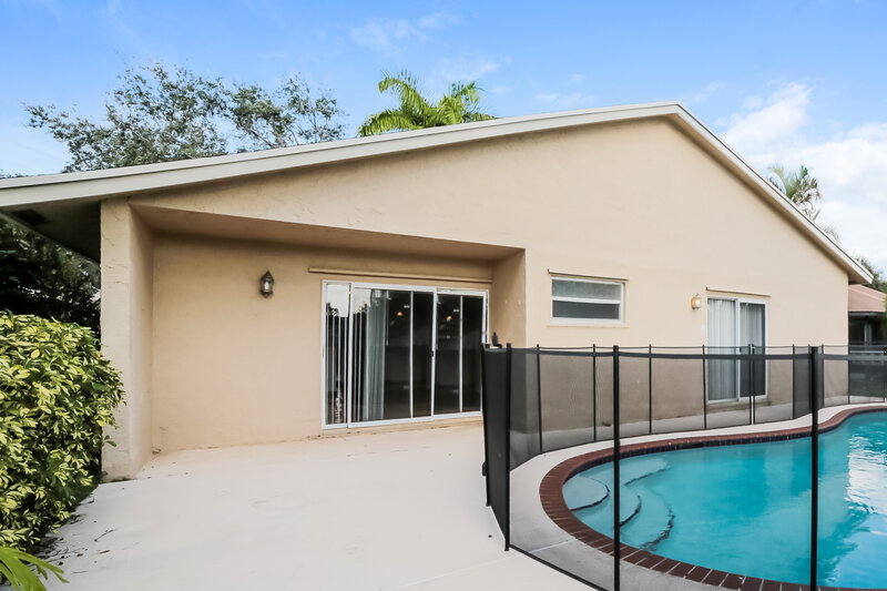 3,405/Mo, 3802 NW 59th St Coconut Creek, FL 33073 Rear View