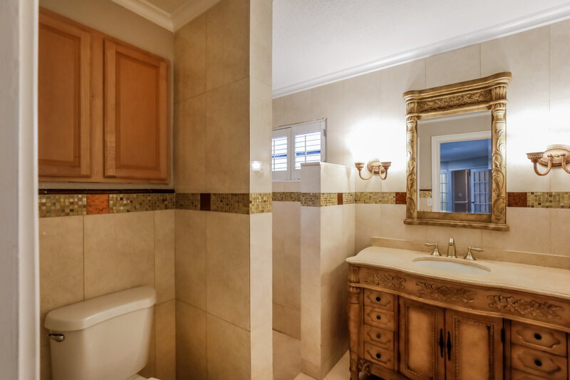 3,540/Mo, 10822 NW 9th Mnr Coral Springs, FL 33071 Main Bathroom View
