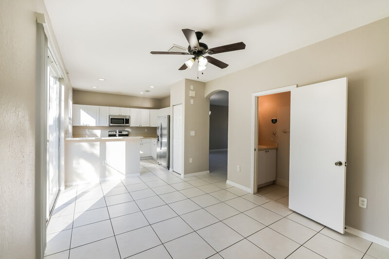 2,610/Mo, 1861 SE 13th St Homestead, FL 33035 Family Room View