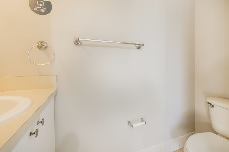 2,610/Mo, 1861 SE 13th St Homestead, FL 33035 Powder Room View