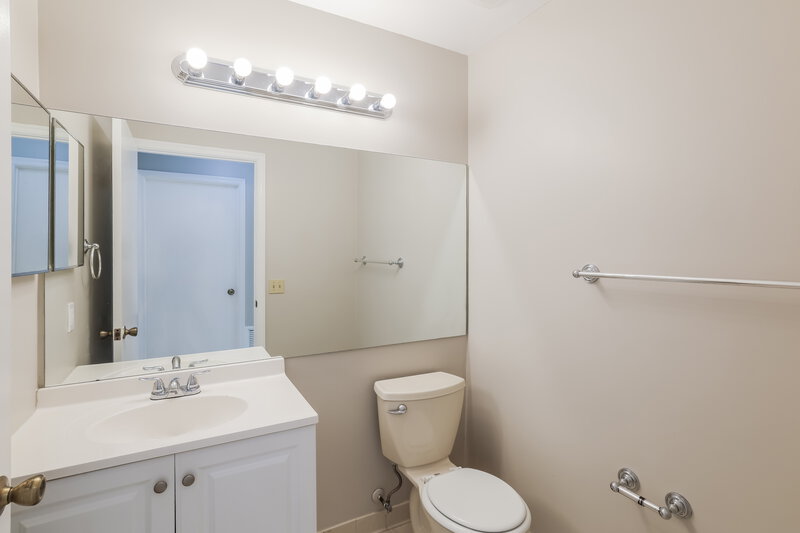 3,500/Mo, 22321 Sands Point Dr Boca Raton, FL 33433 Bathroom View 2