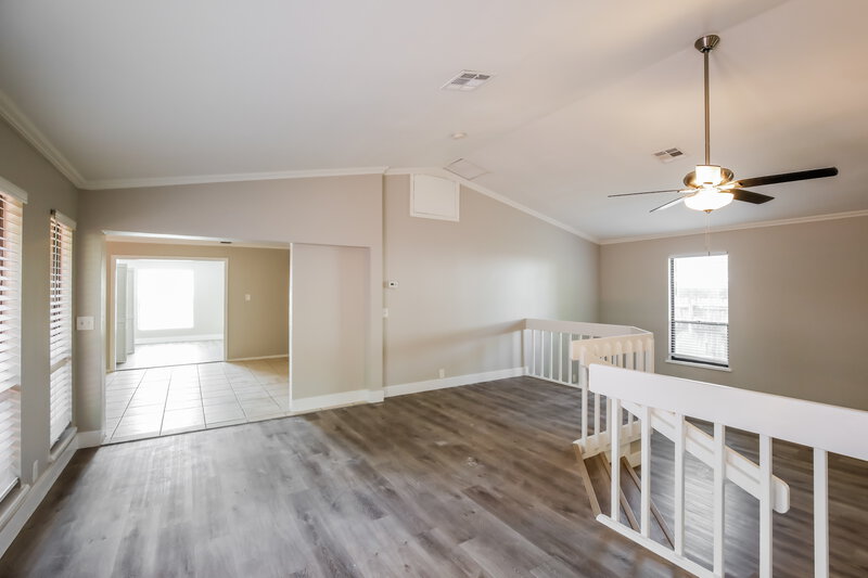 2,675/Mo, 143 Granada St Royal Palm Beach, FL 33411 Living Room View 2