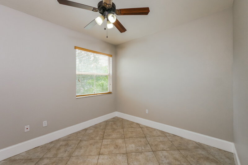 2,330/Mo, 1899 SE 13th St Homestead, FL 33035 Bedroom View
