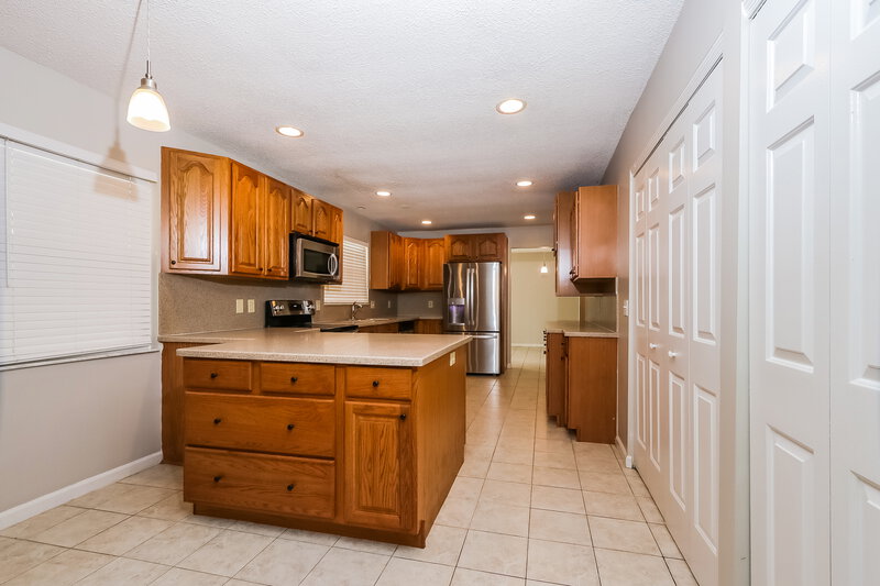 2,830/Mo, 13957 Exotica Ln Wellington, FL 33414 Kitchen View 2