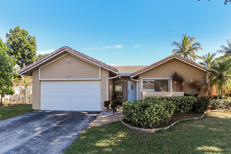 3,890/Mo, 3731 NW 114th Ave Coral Springs, FL 33065 External View