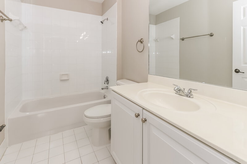 3,950/Mo, 21201 Via Fiore Boca Raton, FL 33433 Bathroom View