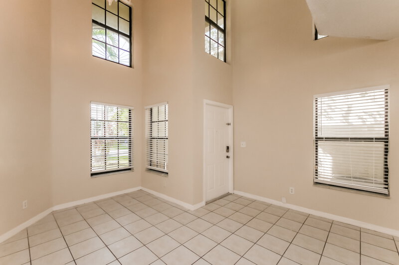 2,995/Mo, 3451 NW 112th Way Coral Springs, FL 33065 Living Room View