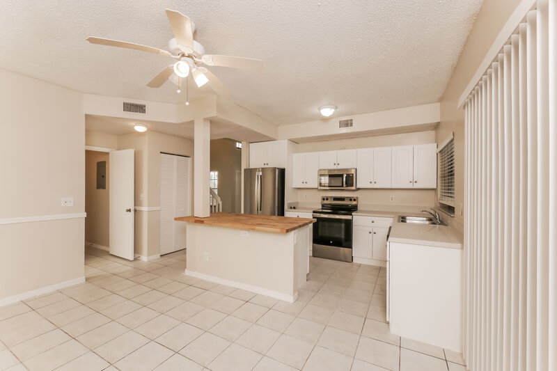 2,995/Mo, 3451 NW 112th Way Coral Springs, FL 33065 Dining Room View