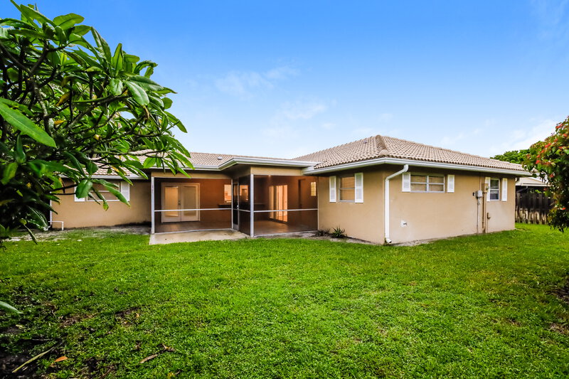 4,170/Mo, 12695 Westport Cir Wellington, FL 33414 Rear View