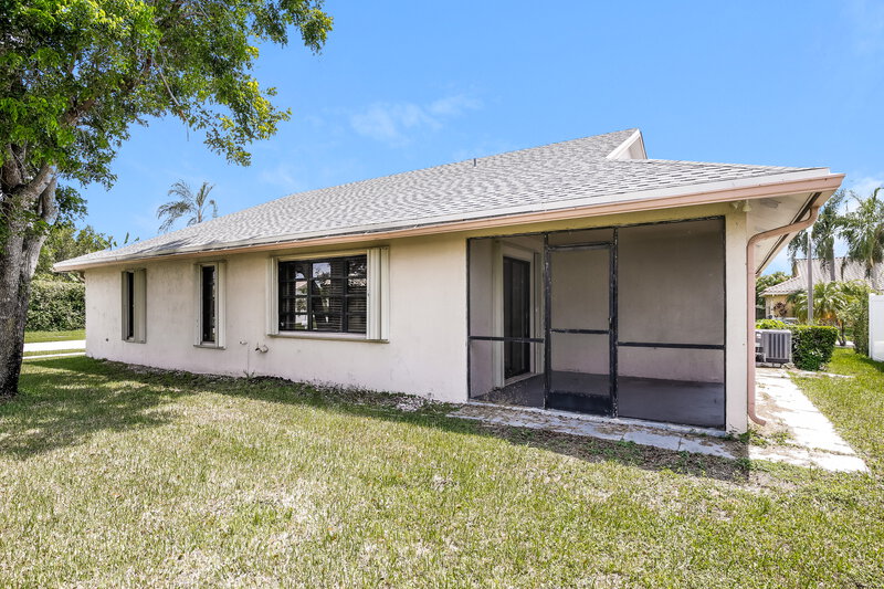 3,205/Mo, 7401 NW 21st Ct Margate, FL 33063 Rear View