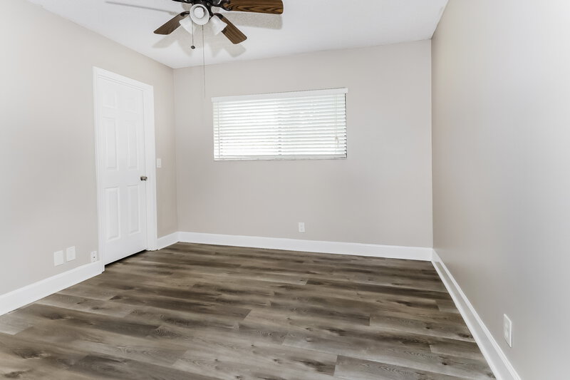 2,765/Mo, 105 Parkwood Dr Royal Palm Beach, FL 33411 Bedroom View 2
