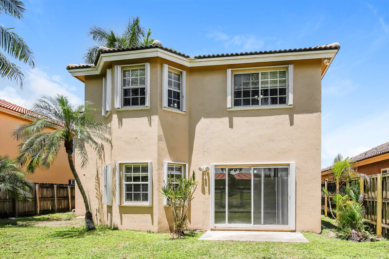 3,565/Mo, 16630 SW 101st Ter Miami, FL 33196 Rear View