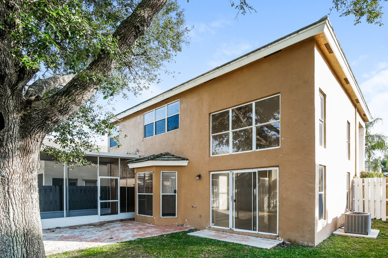 3,440/Mo, 5285 NW 54th St Coconut Creek, FL 33073 Rear View