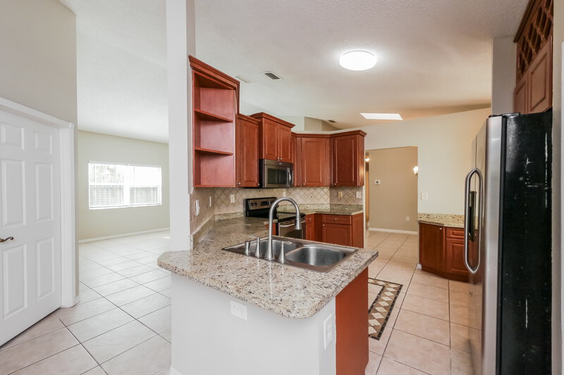 3,310/Mo, 428 Lakeside Cir Sunrise, FL 33326 Kitchen View