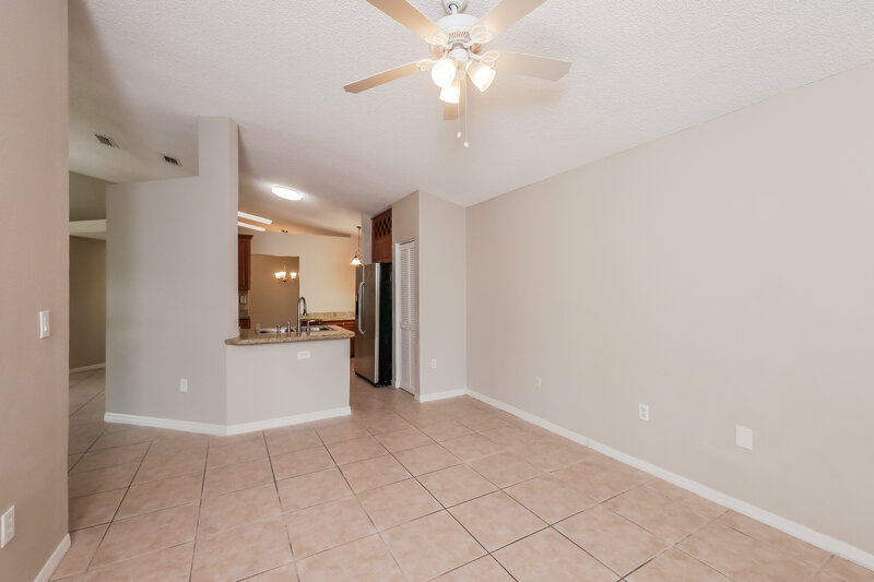 3,310/Mo, 428 Lakeside Cir Sunrise, FL 33326 Family Room View