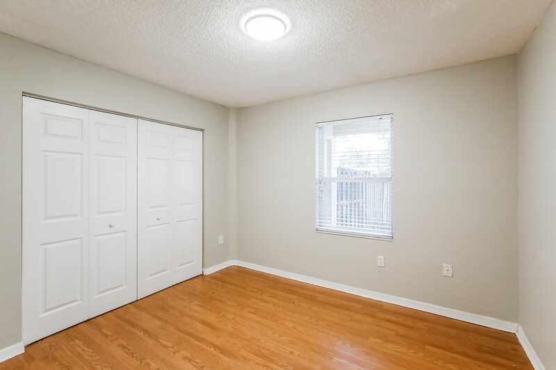 3,350/Mo, 428 Lakeside Cir Sunrise, FL 33326 Bedroom View 2