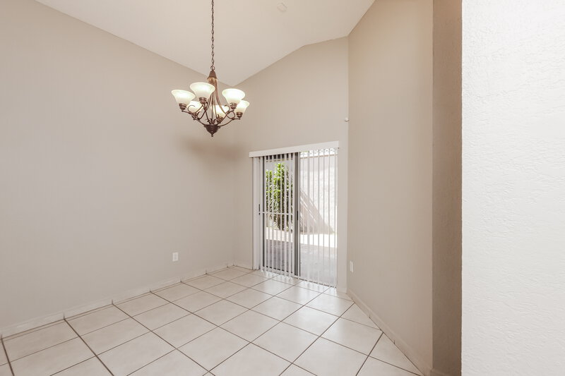 2,695/Mo, 16075 SW 112th Ter Miami, FL 33196 Dining Room View