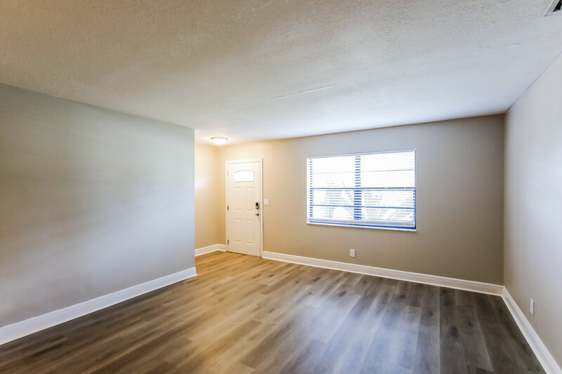 2,860/Mo, 246 Las Palmas St Royal Palm Beach, FL 33411 Living Room View