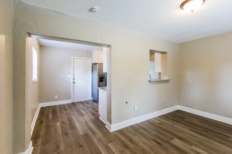 2,860/Mo, 246 Las Palmas St Royal Palm Beach, FL 33411 Dining Room View